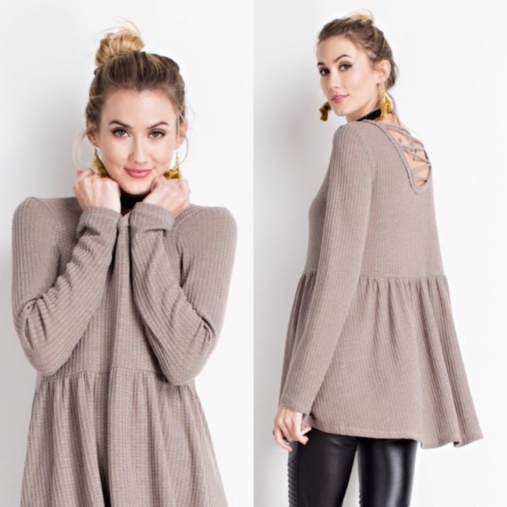 NWT Thermal babydoll tunic with lace up back